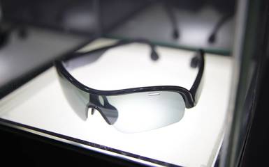 探訪韶音骨傳導(dǎo)耳機(jī)工廠 從眼鏡到未來(lái)，一場(chǎng)聽(tīng)覺(jué)技術(shù)的革命